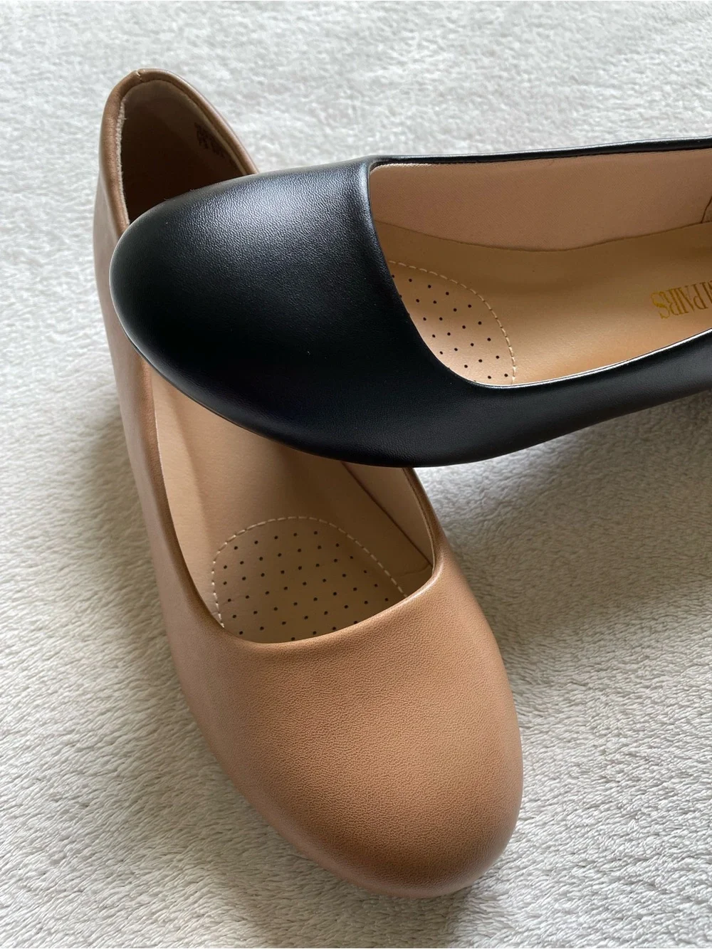 DREAM PAIRS Bundle Women's Debbie Mid Wedge Heel Pump Shoes Size 7.5 Nude/Black